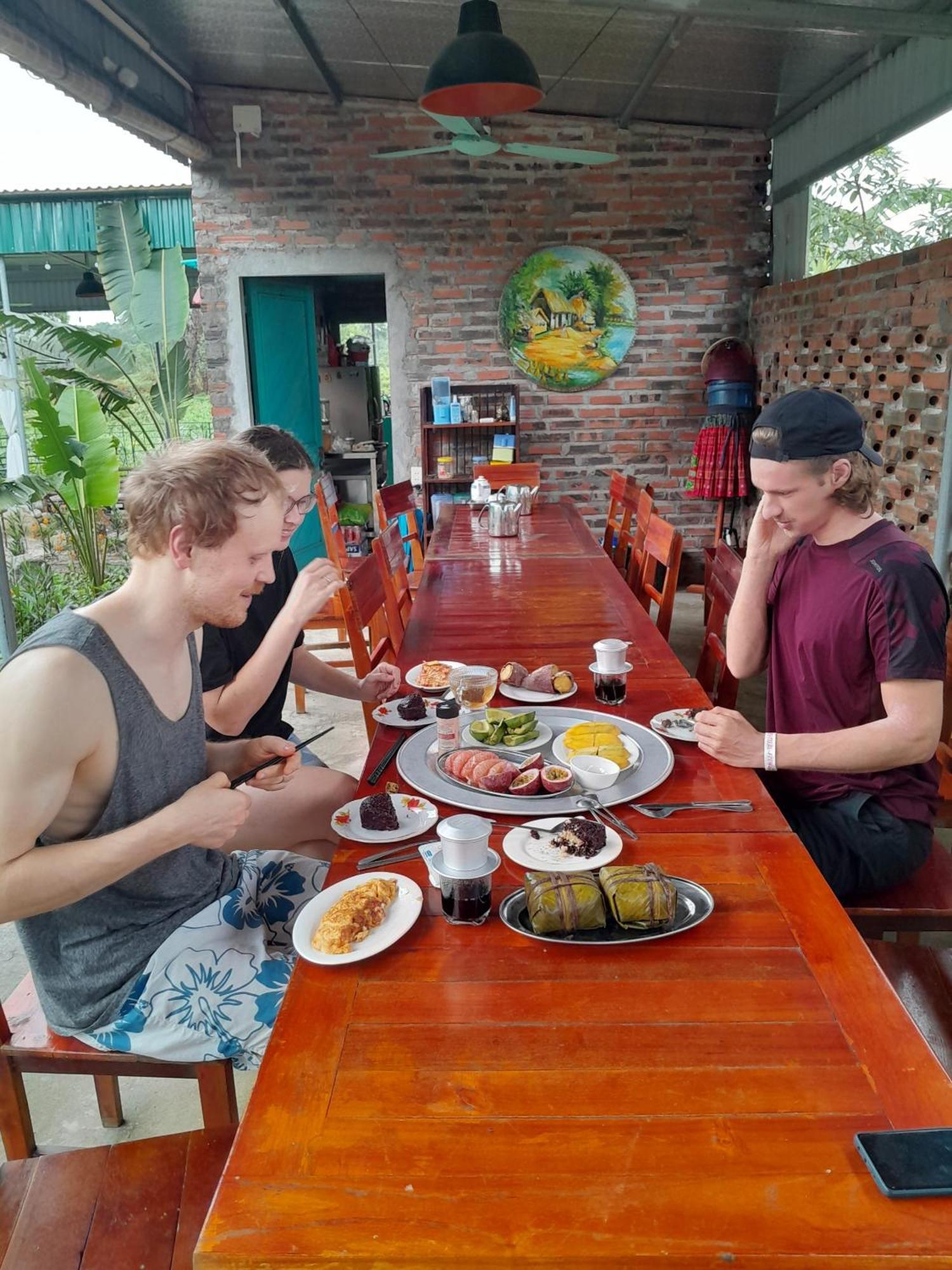 Mina Cafe & Stay Куан Лан Екстериор снимка